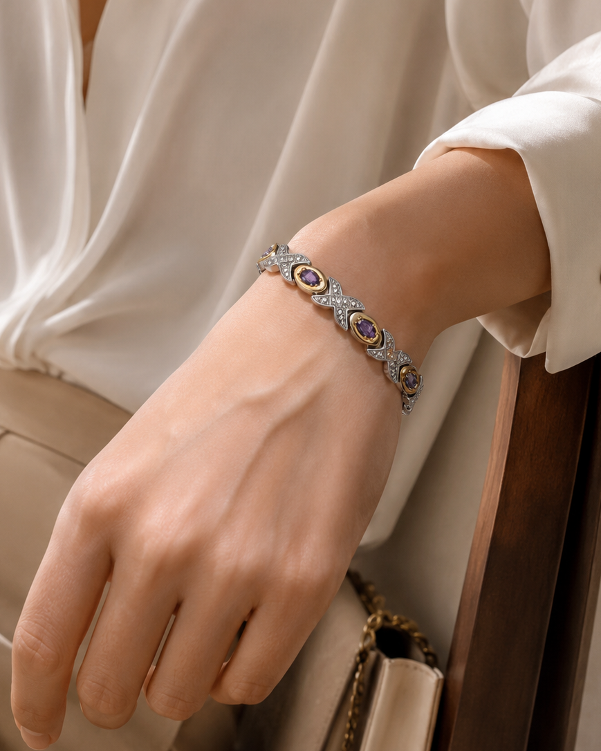 WOLLET Lightweight Titanium Bracelet for Women – Elegant Magnetic Jewelry for Everyday Wear