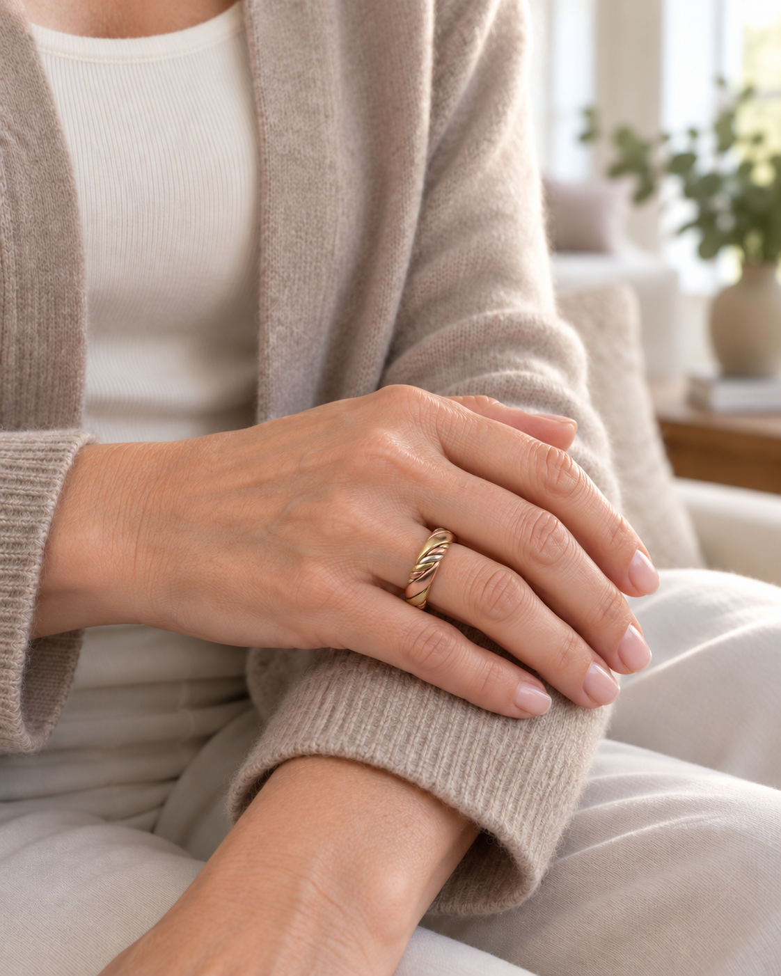 WOLLET Copper Magnetic Therapy Ring (Two-Tone)